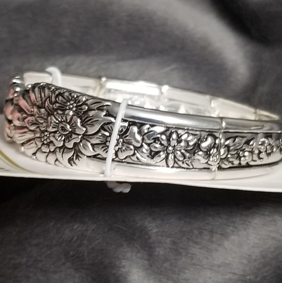 2 Pc Silver Flower Bracelet & Citrine Ring Bundle - Picture 8 of 10